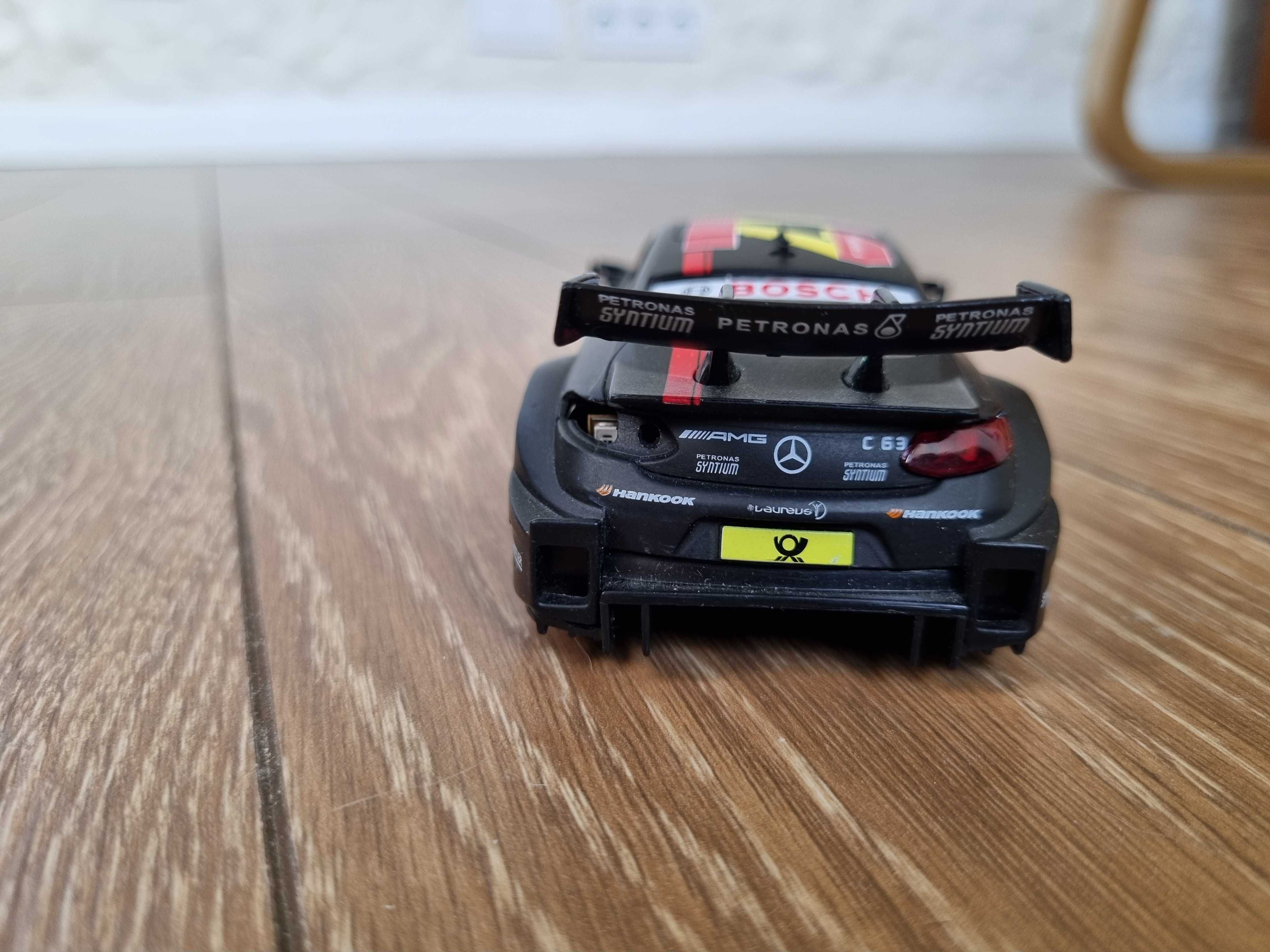 Іграшковий автомобіль Mercedes- AMG C63