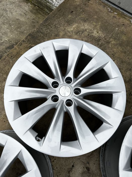 Диски різноширокі R20 5/120 Tesla model S X Диски оригінальні Тесла