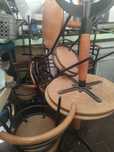 Conjunto Mesas e Cadeiras Café/Bar