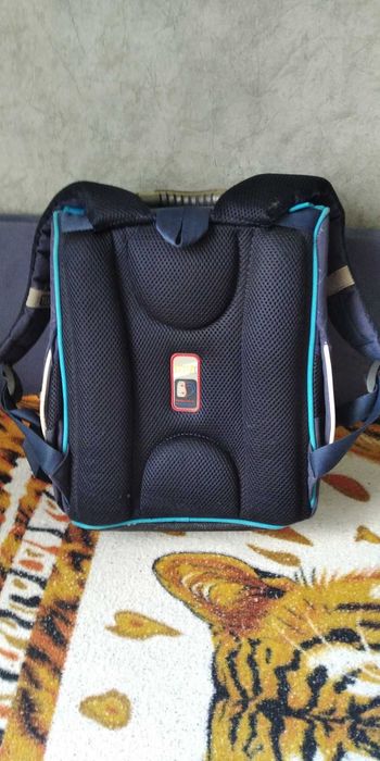 Продаются школьные рюкзаки