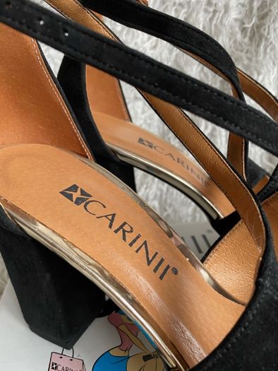 NOWE buty Carinii - czarne sandałki