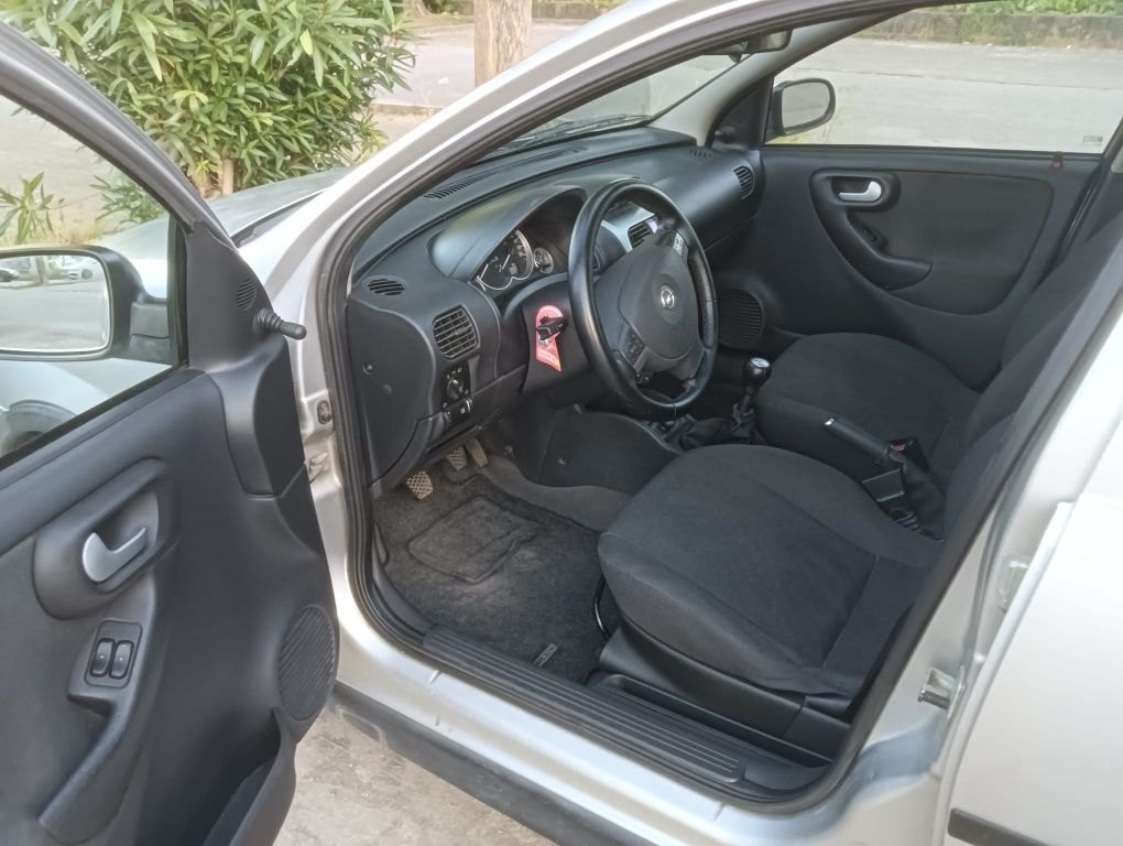Opel corsa C gasóleo 1.3cdti ano 2004