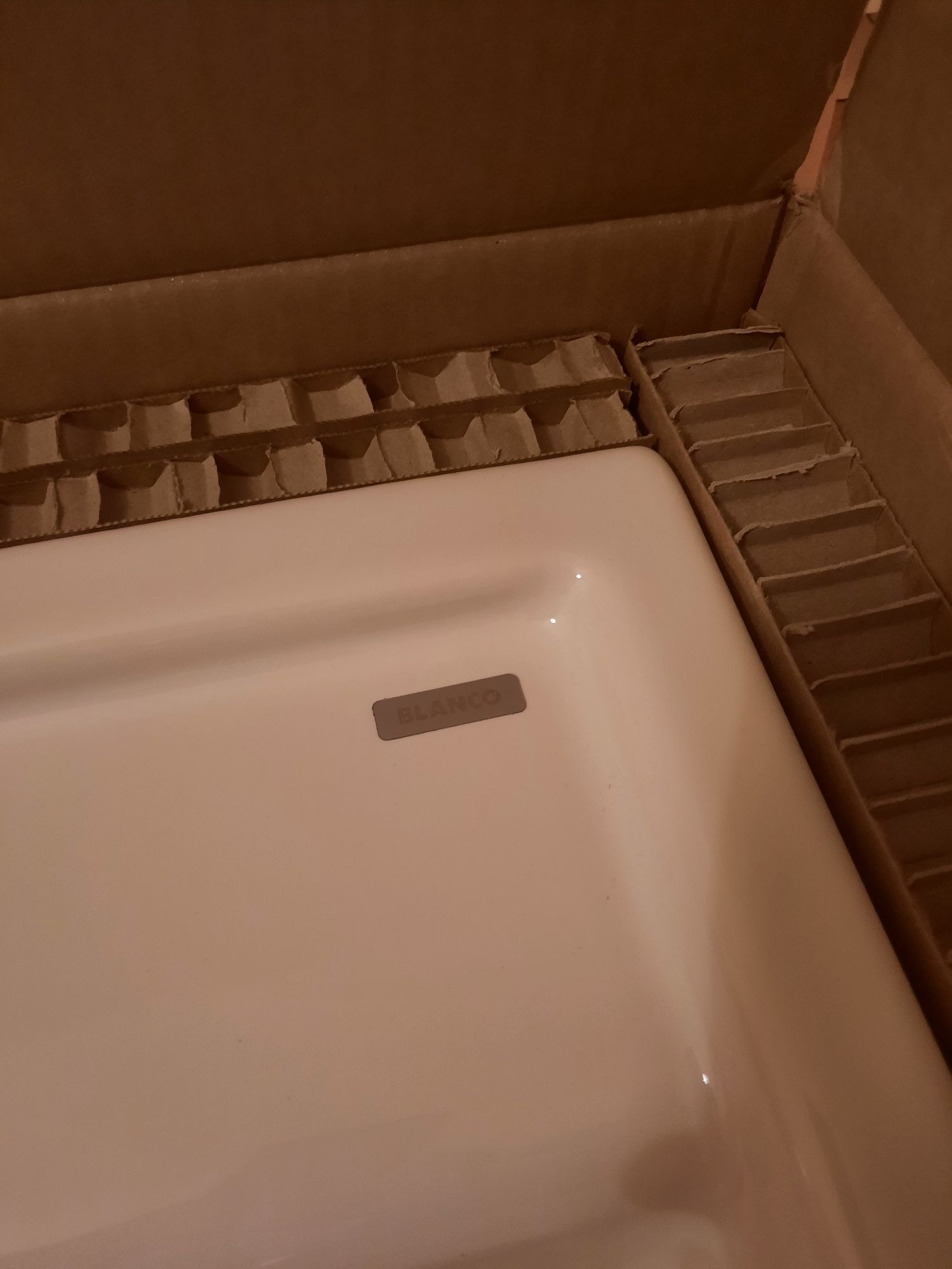 Zlew ceramiczny jednokomorowy  BLANCO