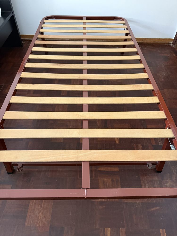 Cama solteiro 2,00mx 0,90M