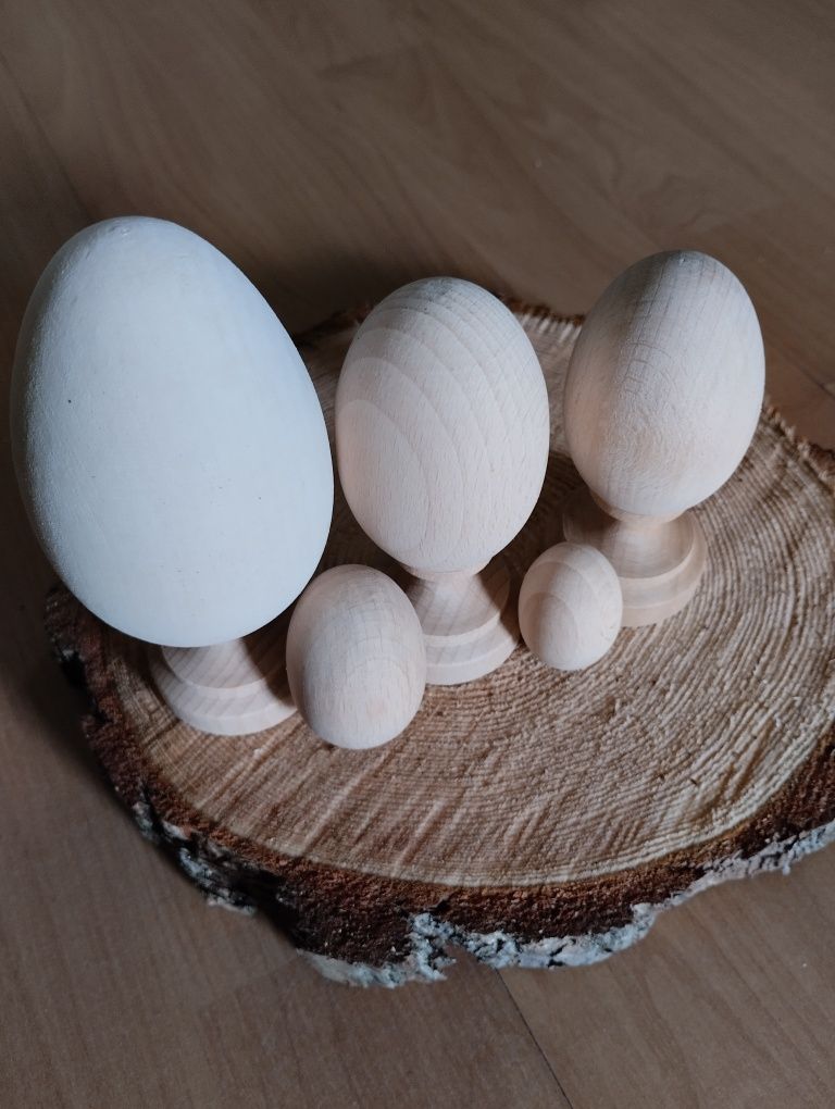 Zestaw 5 jajek drewnianych różnych wielkości