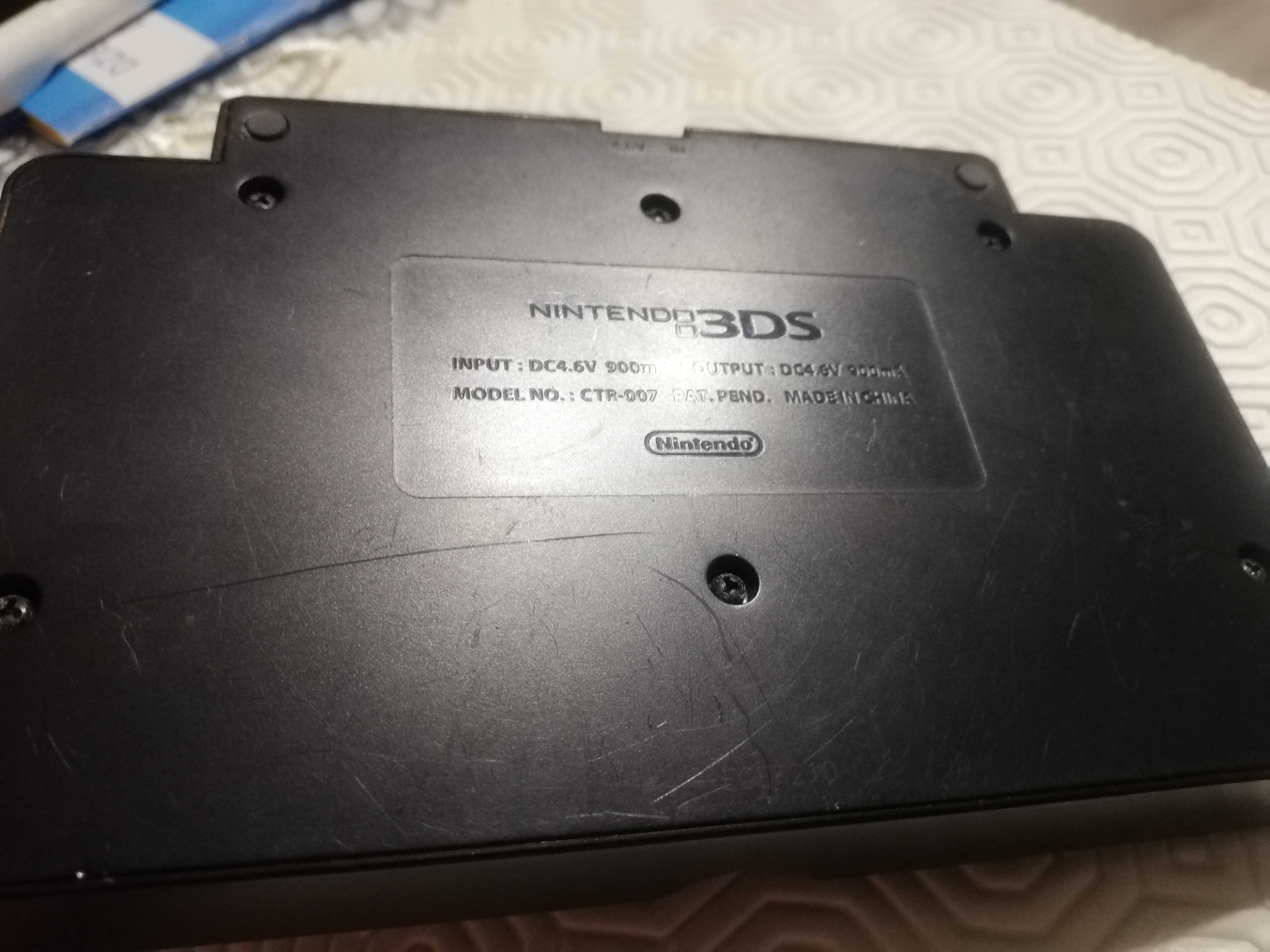 Stacja dokująca CTR-007 do konsoli Nintendo 3DS