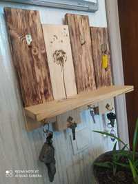 Ключница деревянная, настенная вешалка для ключей, полочка в прихожую