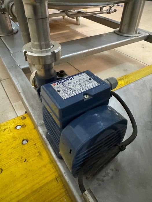 Destilaria inox 1100L como nova