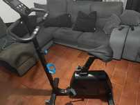 Bicicleta Estática EB 520 B – Autoalimentada e Conectada |Ótimo Estado
