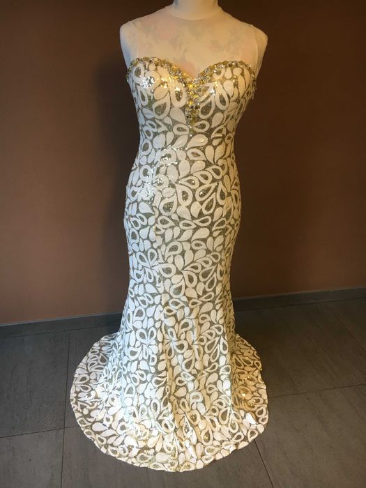 Suknia długa, wieczorowa, cekiny biało-złote, 38/40; używana