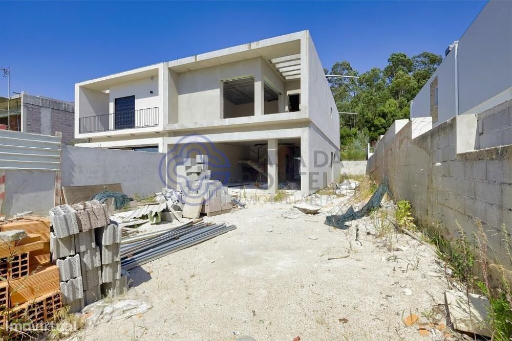 Moradia T3 em construção