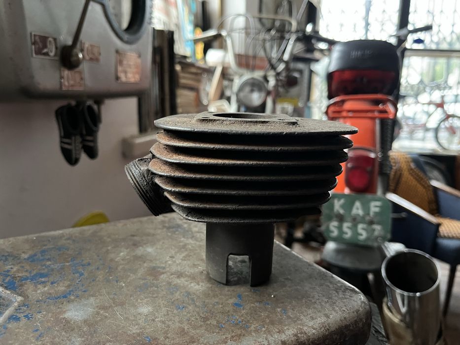 Simson SR 1 SR2 cylinder zeliwny oryginal DDR