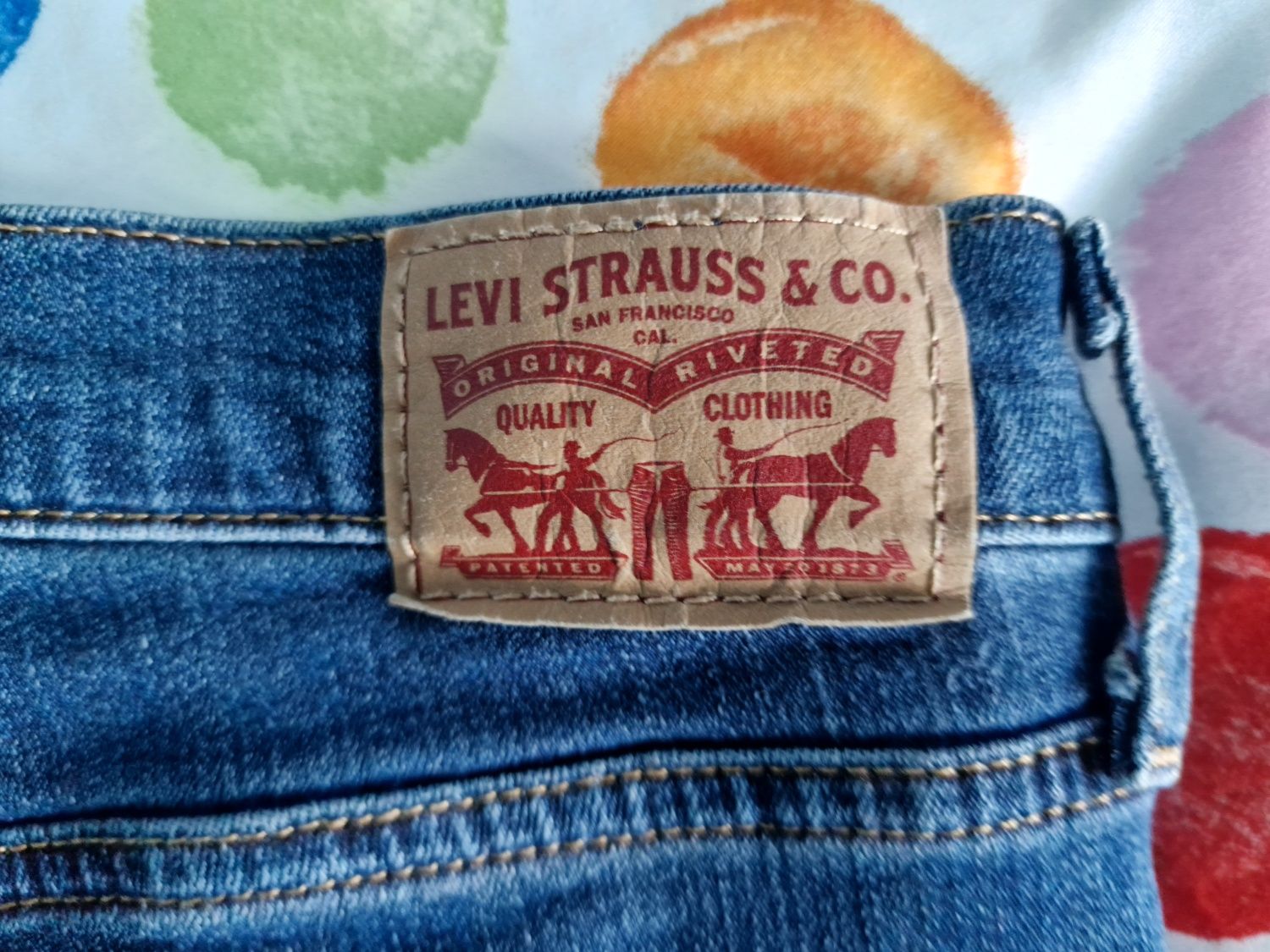 Jeansy Levi Strauss - Levis.