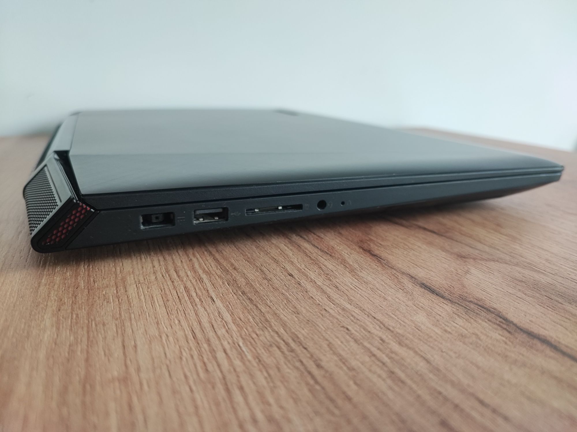 Lenovo y700 i7 GTX 660m
