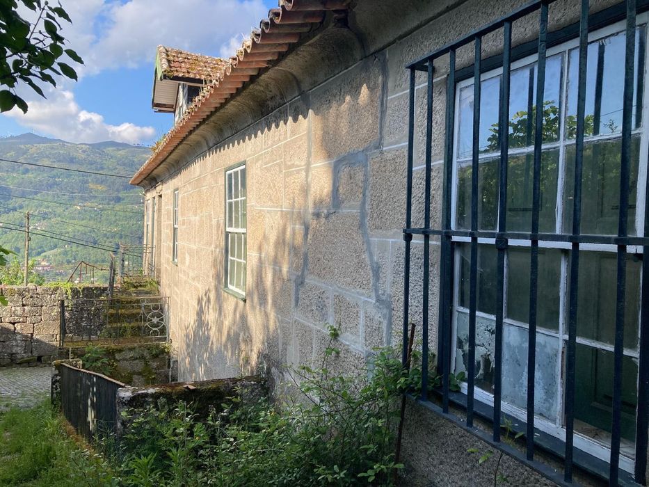 Moradia T5 perto do Rio Douro, Cinfães