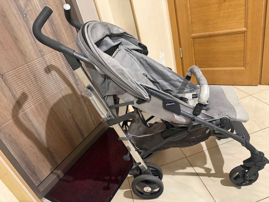 Дитяча прогулянкова коляска Chicco