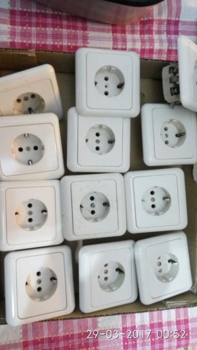 tomadas elétricas usadas