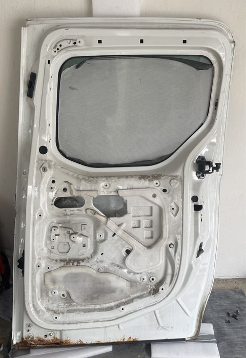 Citroen Berlingo 2010r drzwi tylne boczne prawe