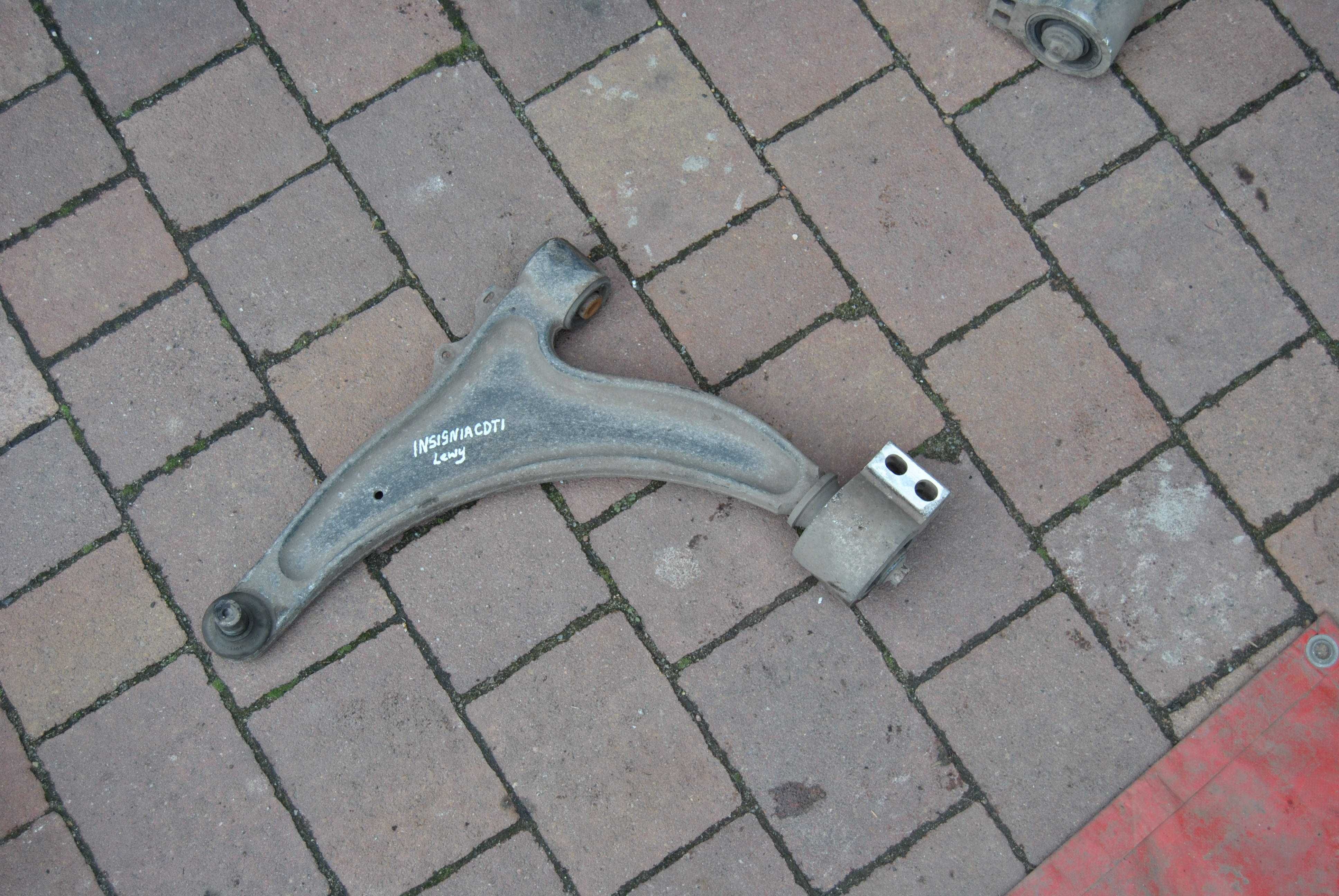 Wahacz lewy Opel Insignia