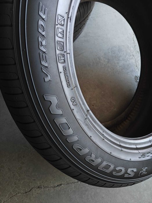 2шт R18 235 60 шини літні Pirelli Scorpion Verde