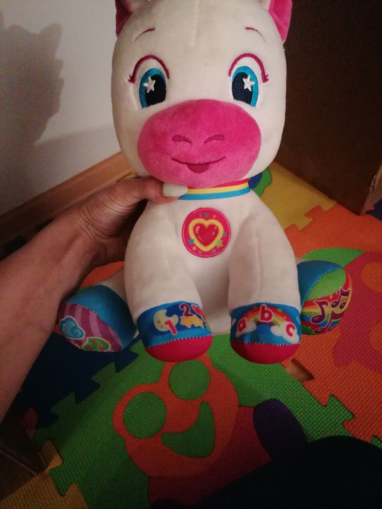 Jednorożec interaktywny Clementoni