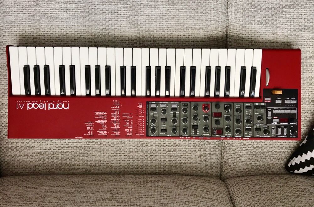 Syntezator Clavia Nord Lead A1 jak nowy +  futeral Nord