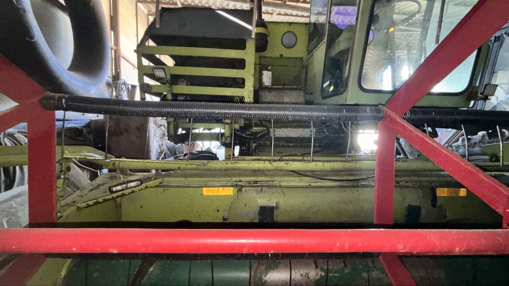 Комбайн Claas Consul