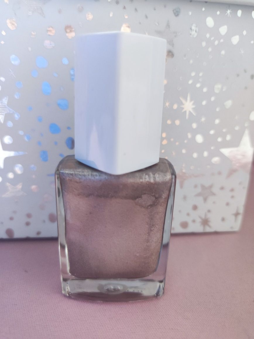 Avon lakier do paznokci pearl shine