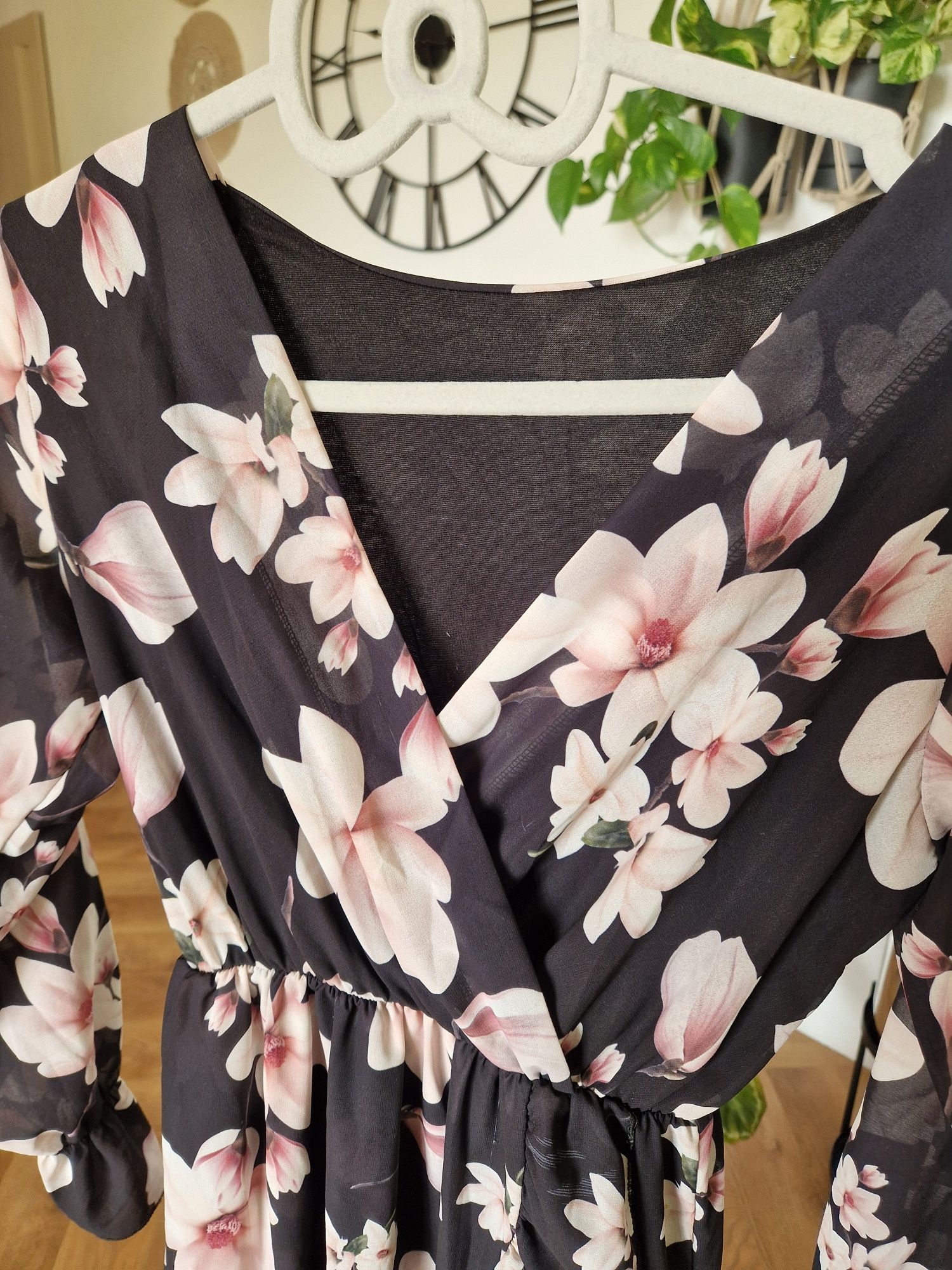 Długa czarna sukienka w kwiatki dollyglamshop