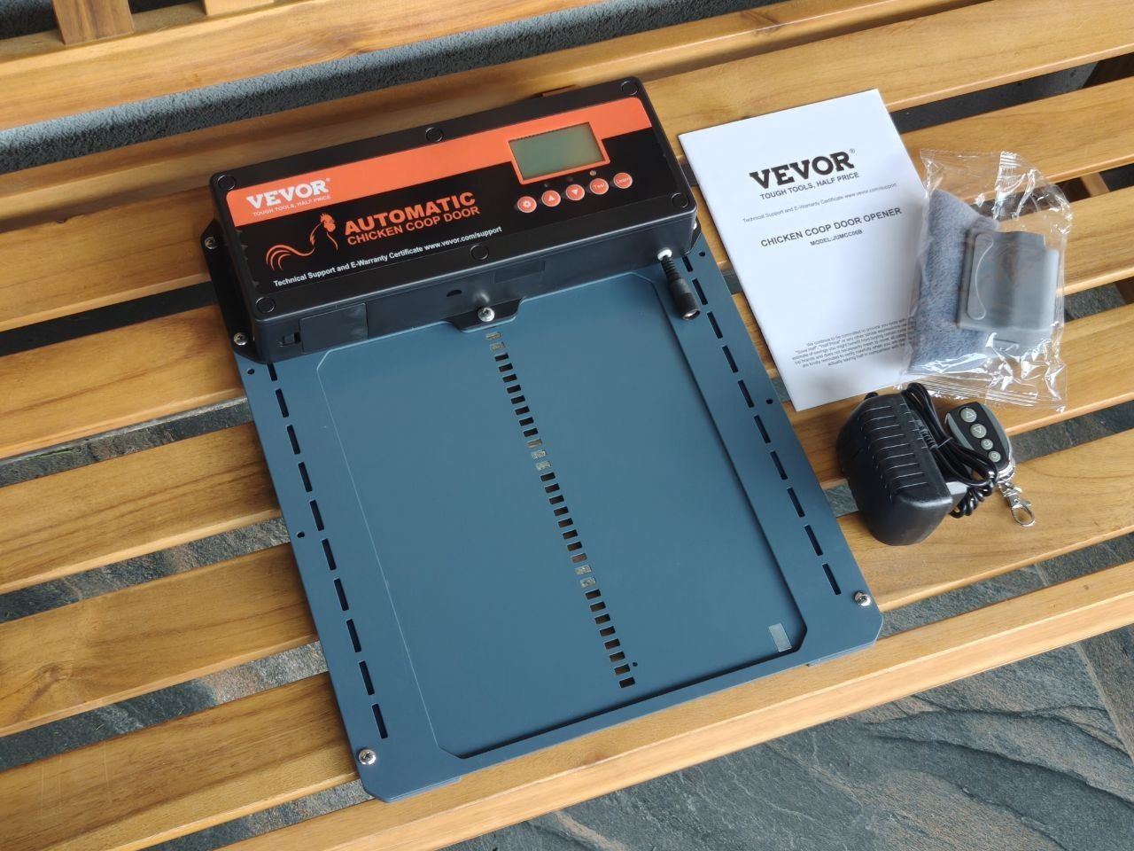 Автоматическая дверь для курятника VEVOR 21x26 см с датчиком света, IP