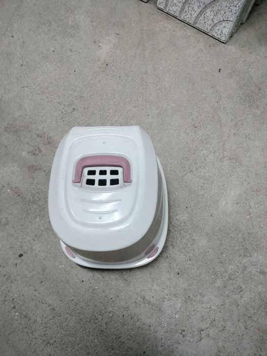 Caixa de Areia para Gato – Prática e Confortável