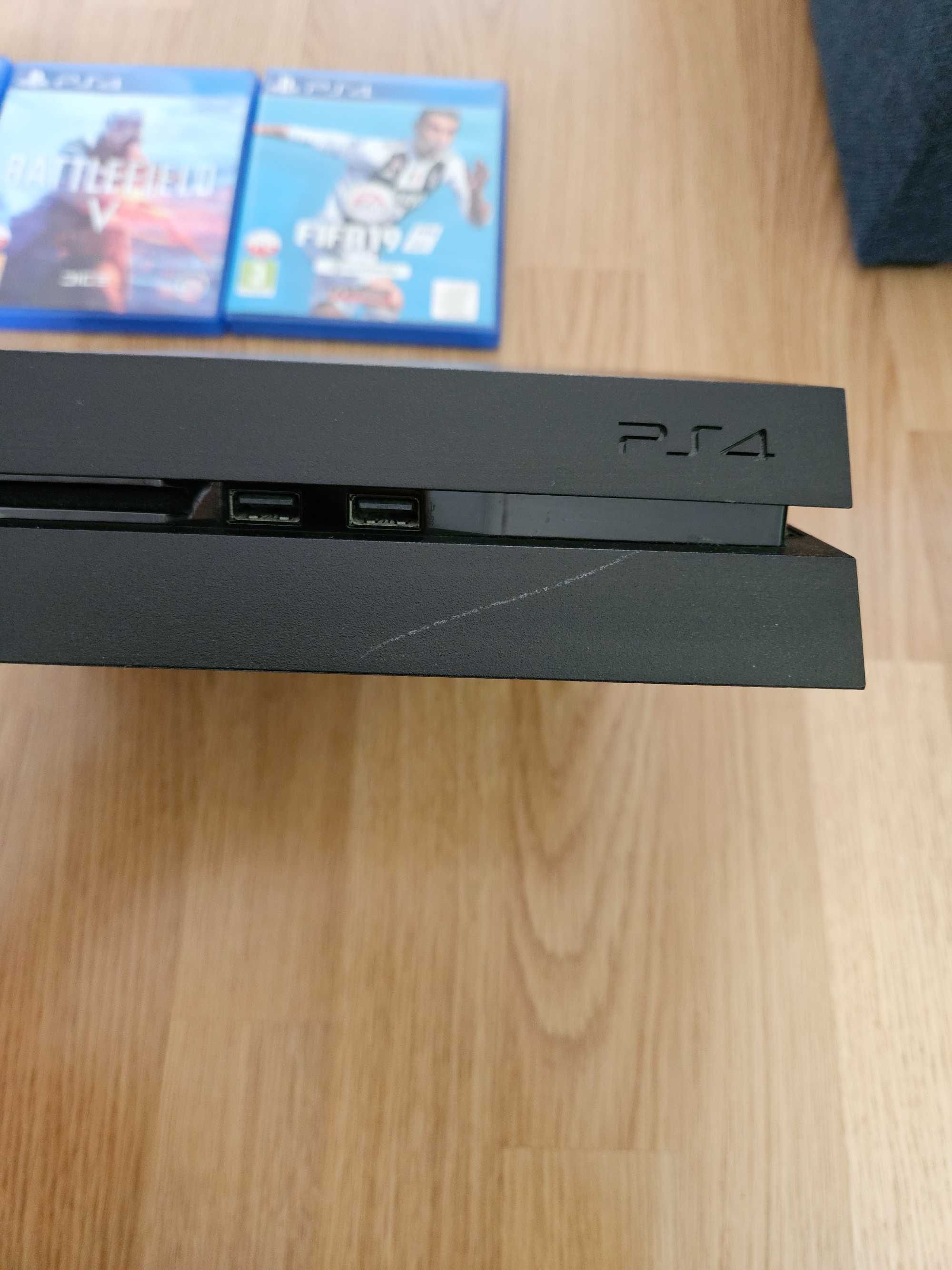 Konsola PlayStation 4 + 7 gier