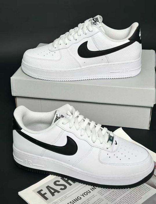 Buty meskie Trampk Nike Air Force 1 White and Black R.45