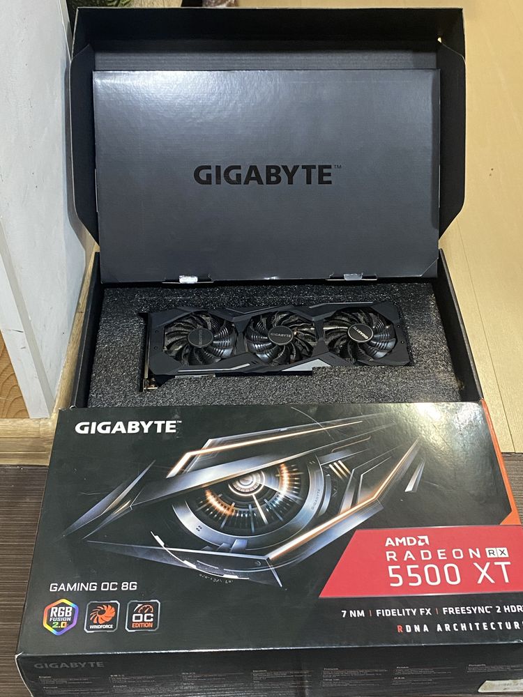 AMD Radeon™ RX 5500 XT 8 ГБ в ідеалі