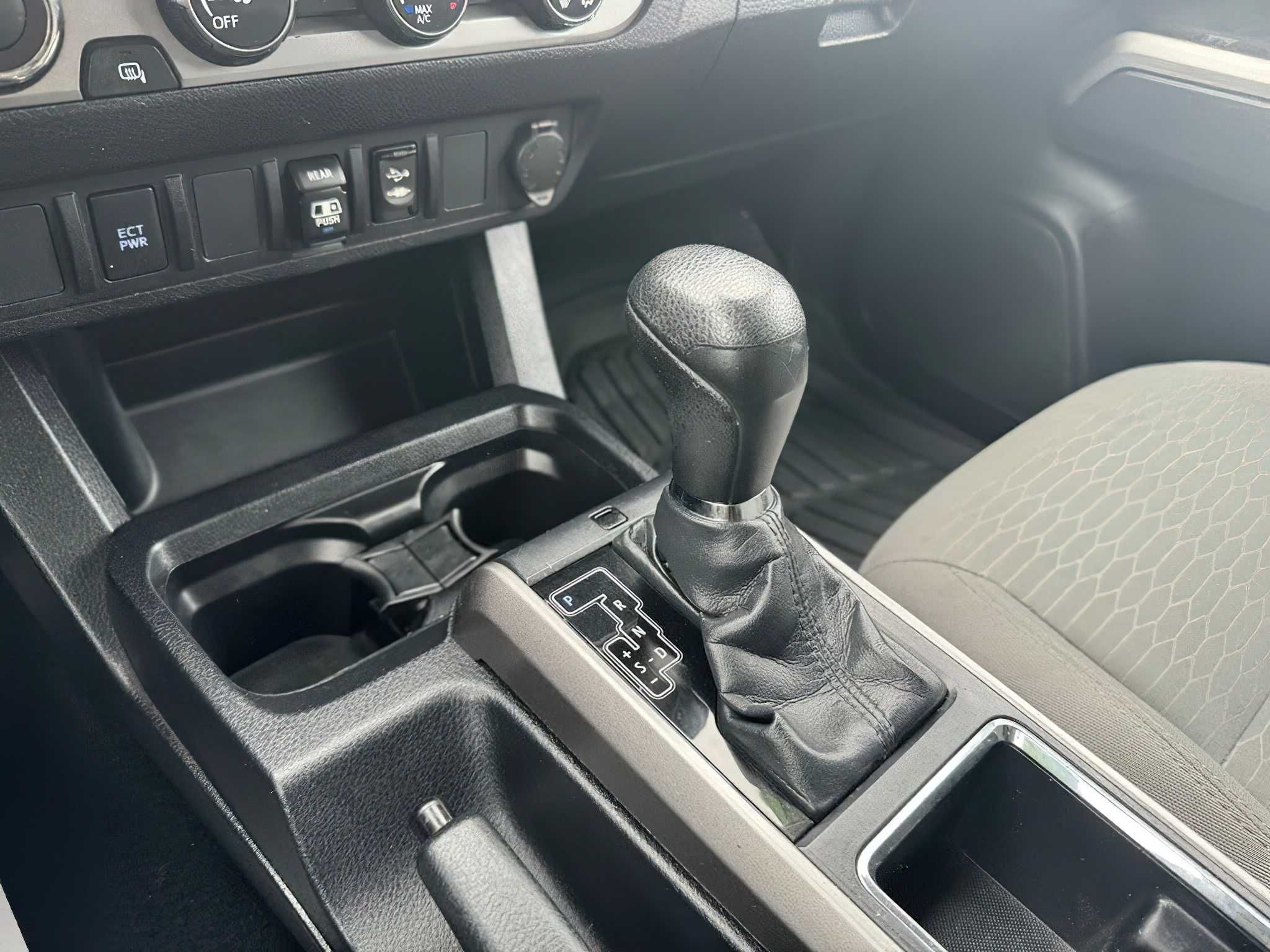 2019 Toyota Tacoma SR5 V6 Double Cab LB 4WD