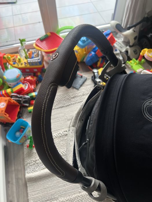 Cybex coya black