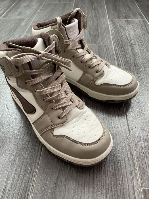 Хайтопи Кросівки демісезонні на 38-39 розмір