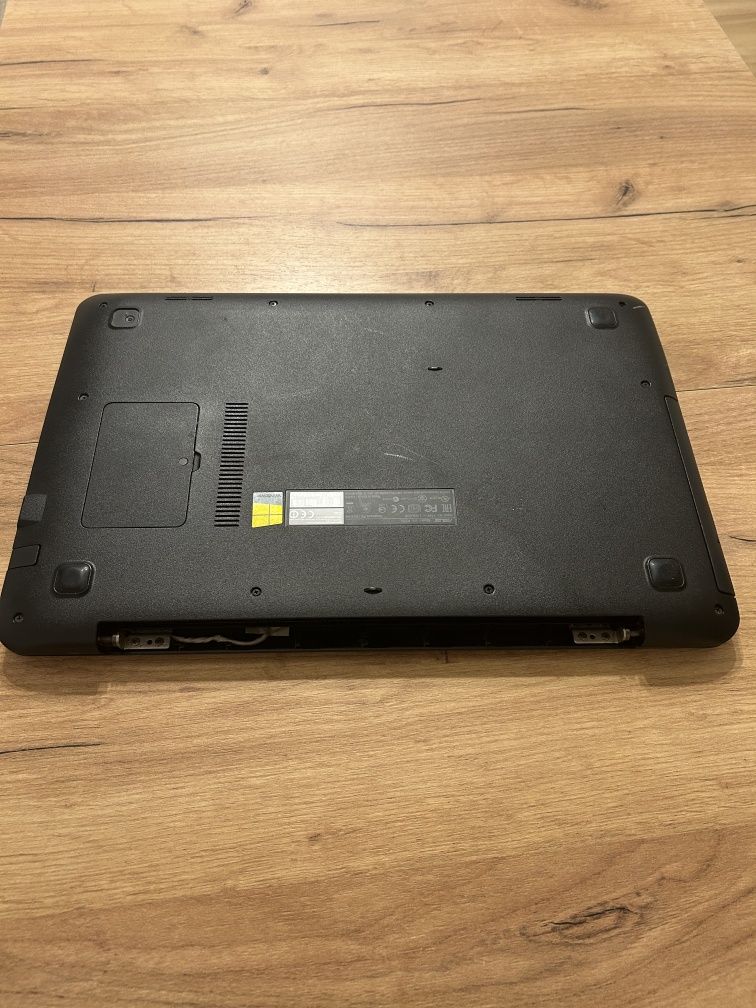 Laptop Asus X555LJ i3-4005U, 6GB RAM, 1TB HDD