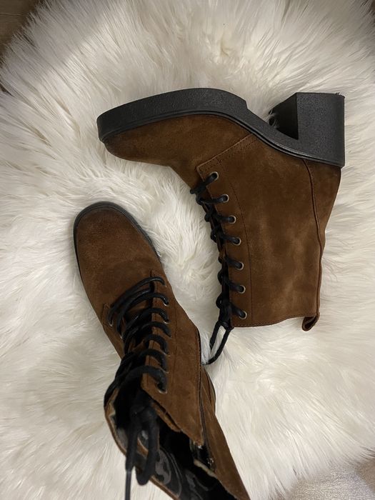 ТЕРМІНОВО Ботильйони чобітки ботинки Fly London