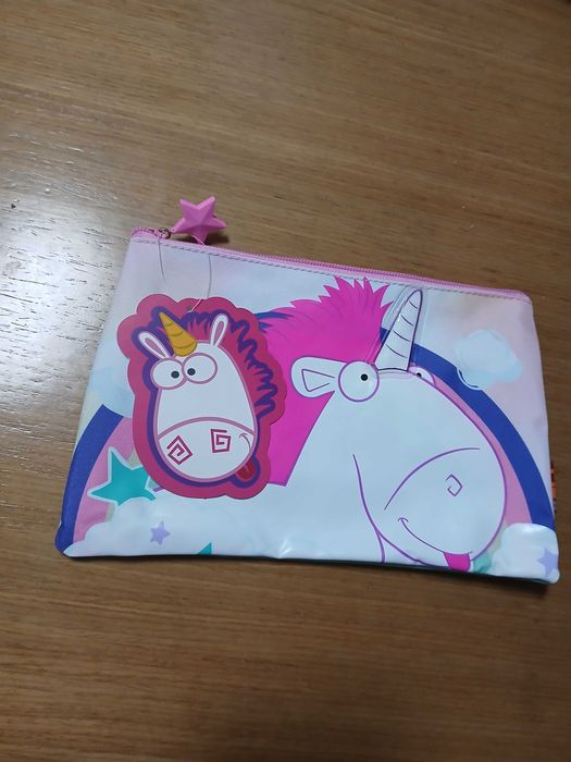 Bolsa/estojo com figuras de unicórnio (novo com etiqueta)
