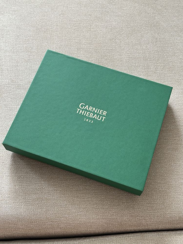 Серветки Garnier Thiebaut для Van Cleff&Arpels