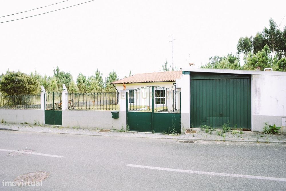 Casa T3 em Oliveira do Bairro - Oportunidade Imperdível!