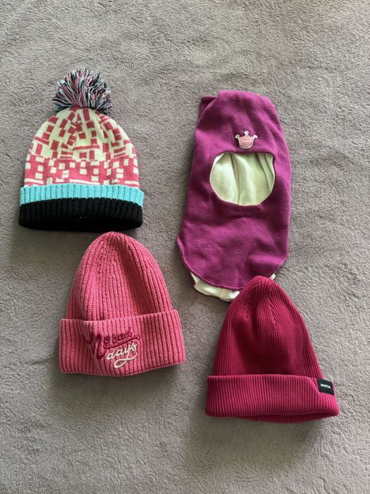 Шапка reserved для дівчинки шолом