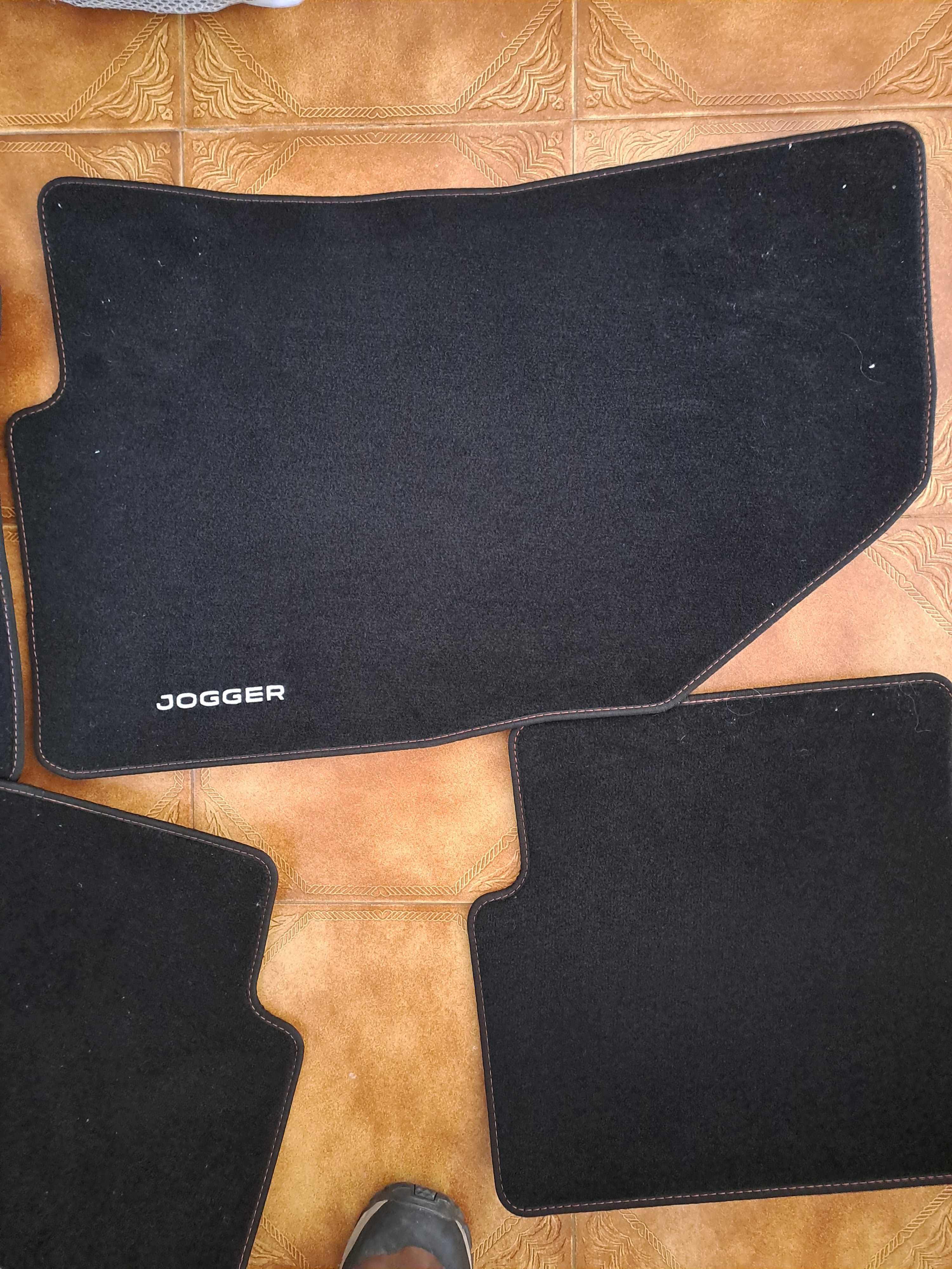 Tapetes para dacia jogger