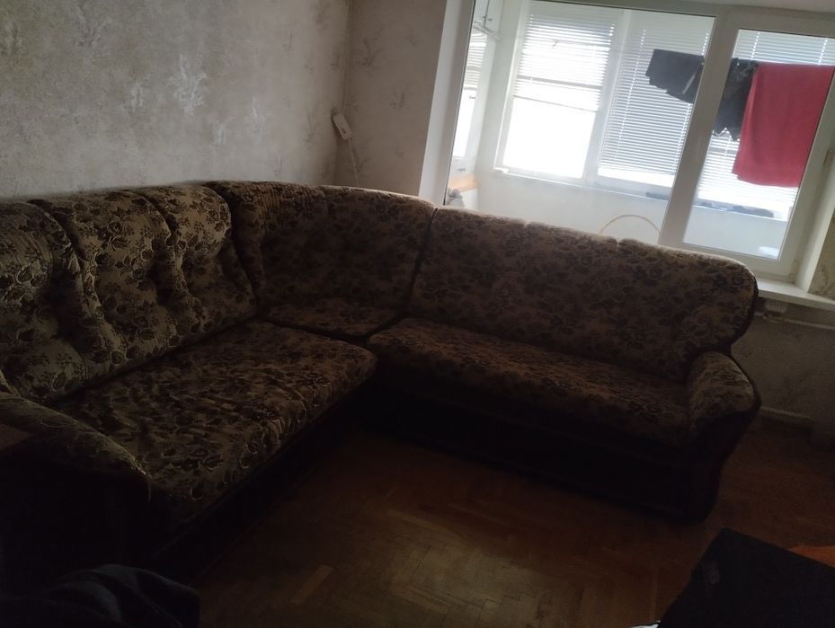 Продам диван для залы