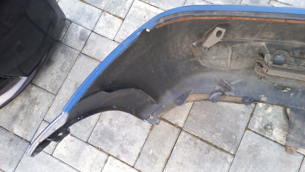 Opel Meriva a 03-06 zderzak przód przedni niebieski z21b