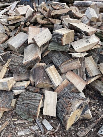 Drewno dębowe sezonowane porąbane