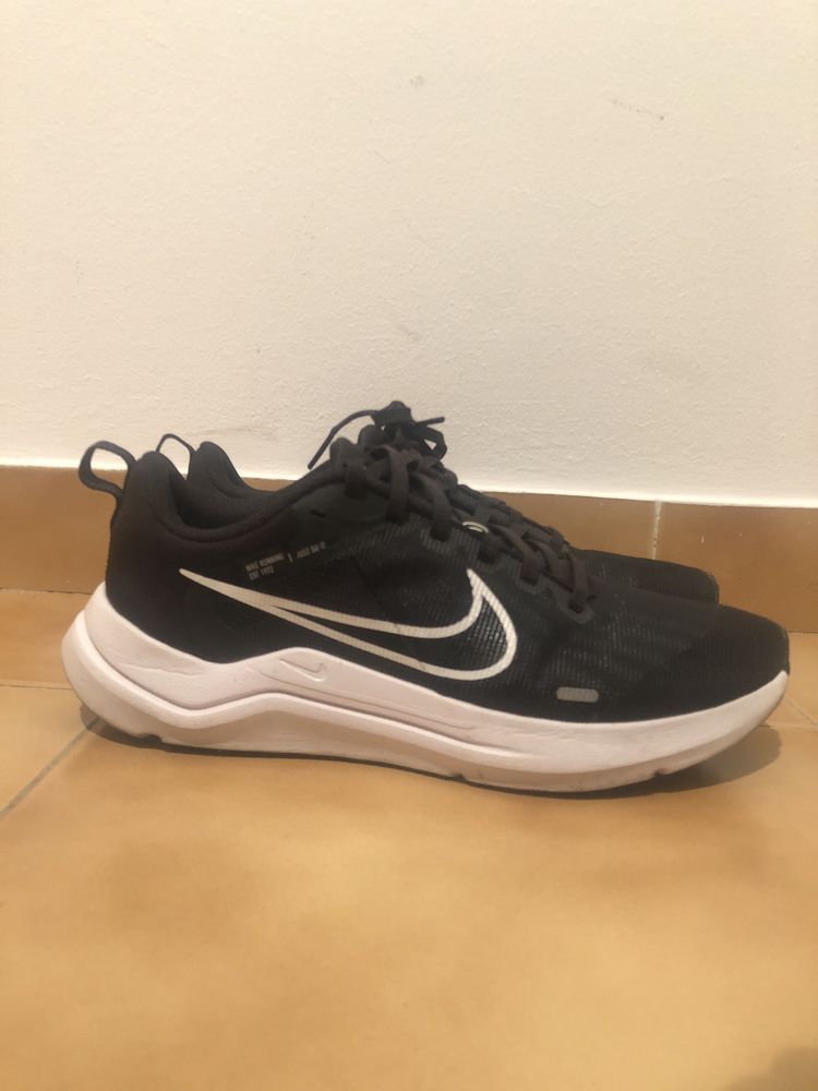 Nike Downshifter 12 (tamanho 40)