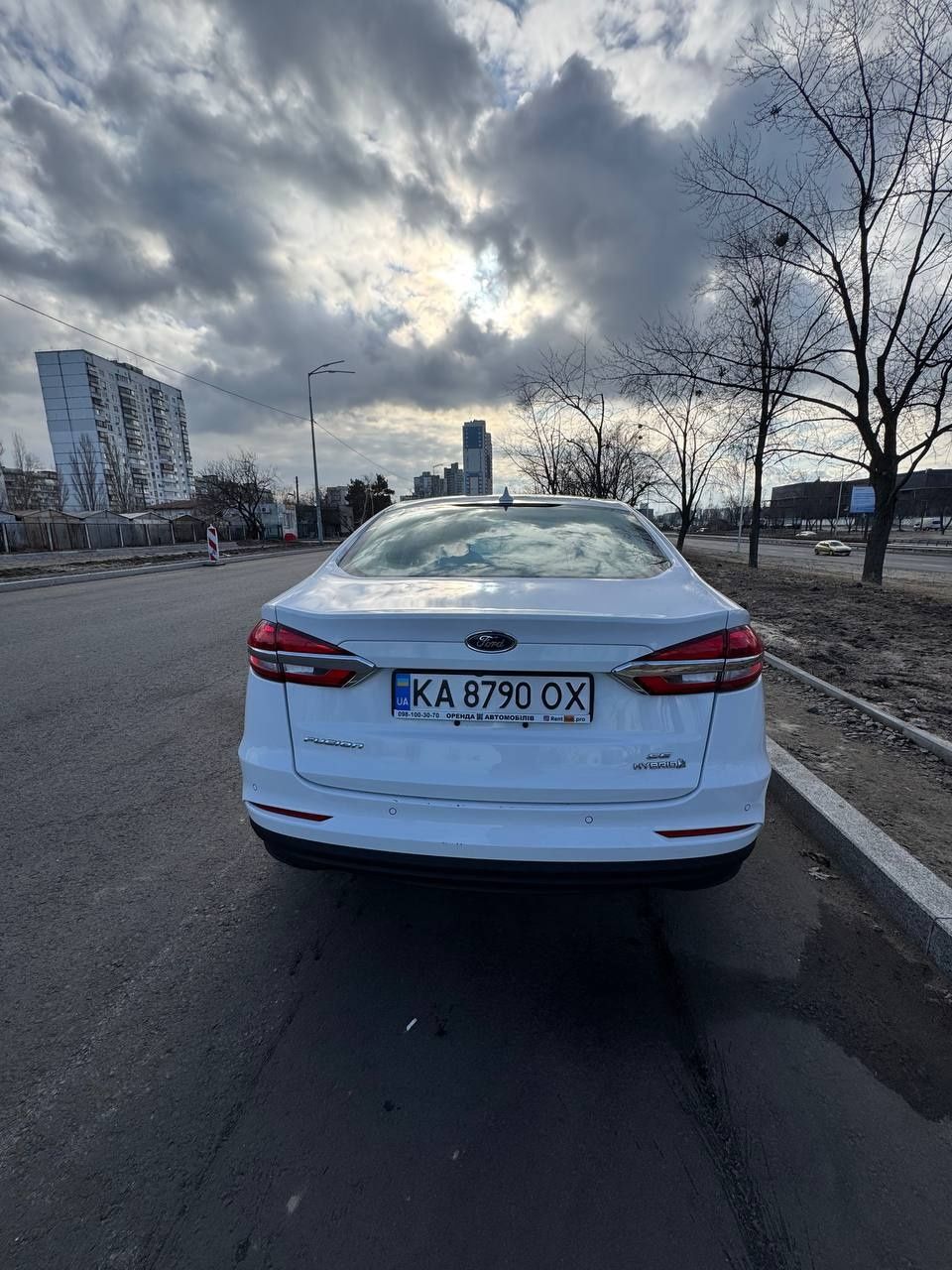 Аренда авто Ford Fusion Hybrid + ГБО, оренда, прокат