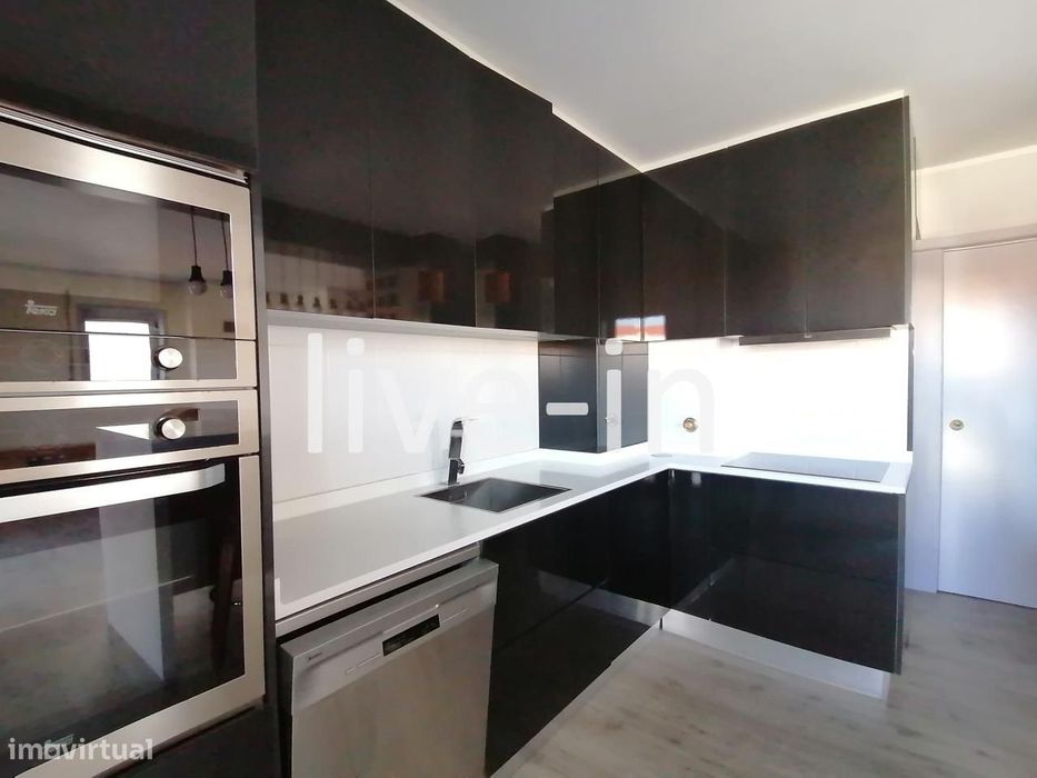 Apartamento T2 com garagem fechada na Torreira